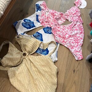 Bundle of 3 maternity swimsuits